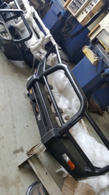 กันชนแบบมีเขา