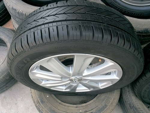 ขายล้อTOYOTA New VIOS ยางปี 14  4 ล้อ