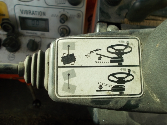 SK135SRLC # YH01-01131บูม12เมตร ต้องสั่งนำเข้า