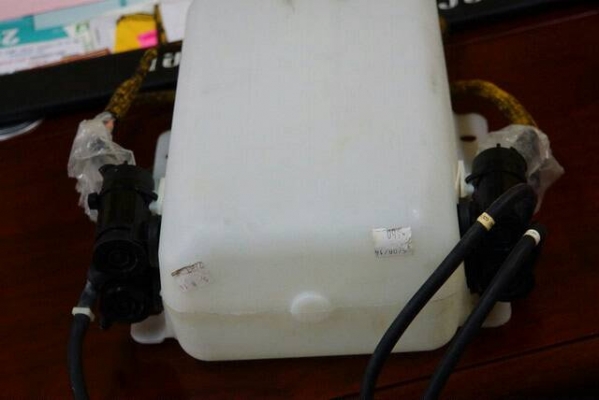 ขายถังฉีดน้ำฝน สำหรับรถหนัก 24v มีรุ่นมอเตอร์ 2ตัวและ4ตัว