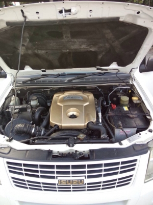 ขาย ISUZU  SPARK EX   ปี 2008  เครื่องดี เเชสซี  ช่วงล่างดี  สีสวย  ไม่ผุ ยางยังดี ภายในไม่โทรม  พร้อมใช้ ภาษีขาด 5 เดือน  เล่มพร้อม  087-6835269  094-4241092(จัดไฟเเนนซ์ เพิ่มอีก10000 จัดได้เกินคับ จัดง่ายไม่ยุ่งยากใช่เต๊นซื้อขายที่บ้านคับ)