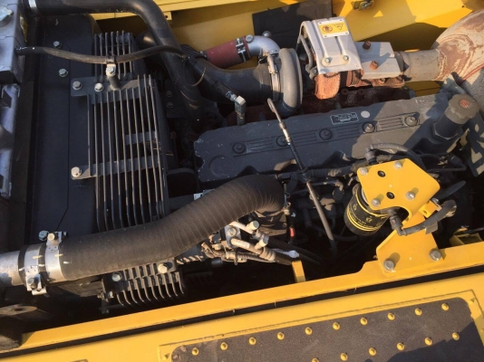 KOMATSU PC200-8MO รถปลายปี 2013 5,xxx ชม. ประกันศูนย์เต็ม ประตัวรถเต็ม สีเดิม รถสวย พร้อมใช้งาน  สนใจติดต่อด่วน 089-0854790