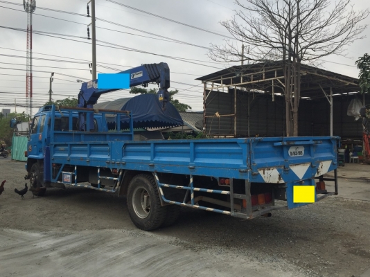 ขายรถบรรทุกหกล้อติดเครน 5 ตัน 5 ท่อน สภาพพร้อมใช้