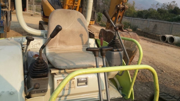 ** 270,000บาทรับรถเอง ** YANMAR VIO30 มีไลน์เจาะ แทรคเหล็ก