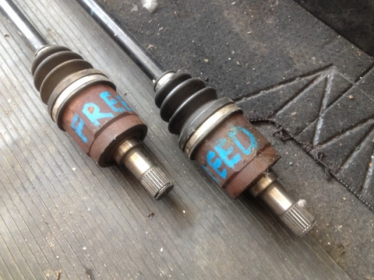 เพลาขับ HONDA FEED เก่าญี่ปุ่นเเท้สภาพสวย เพลาขับ HONDA FEED เก่าญี่ปุ่นเเท้สภาพสวย