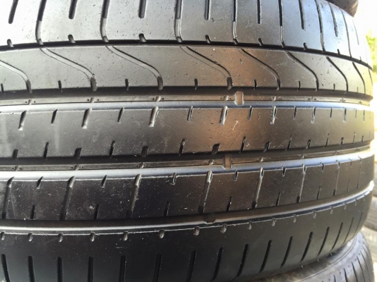 ขายยาง PIRELLI P-ZERO 295-35-21 ปี12 ดอกสวยๆ เนื้อยางสดๆ ไม่มีปะ ชุดละ 12,500 บาท