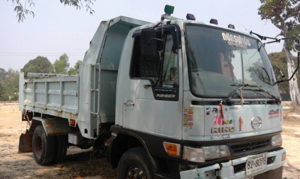 ขาย 495000 บาทดั้มHINO FC3J  165 แรง 5สูบ ทะเบียนพร้อมโอน