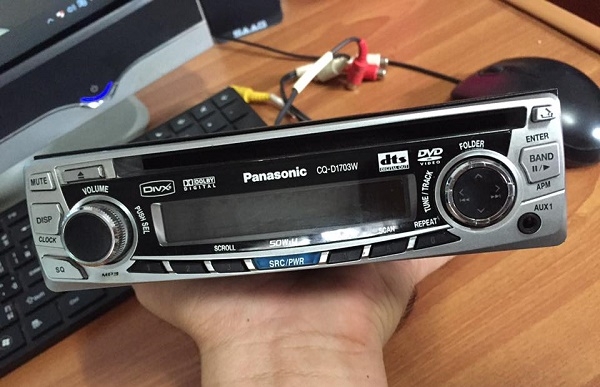 panasonic cq-d1703w