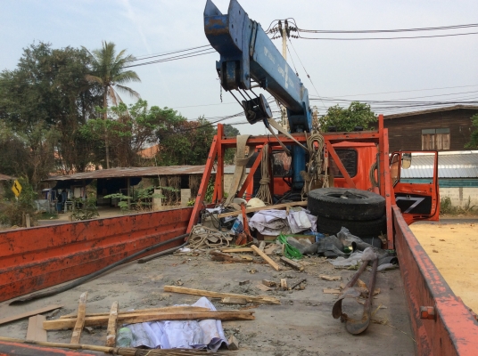 ขาย หกล้อ KR360 ติดเครน 3 ตัน ขาย หกล้อ KR360 ติดเครน 3 ตัน