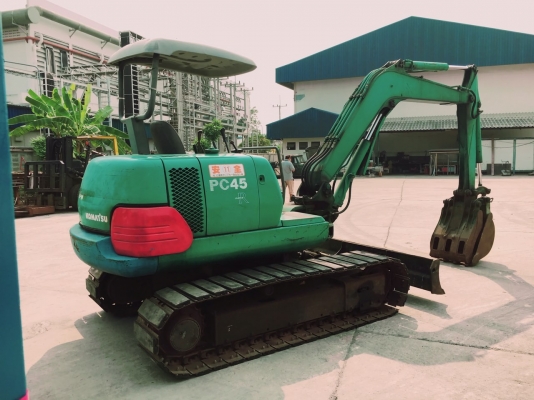 รถขุด Komatsu PC45-1 นำเข้าจากญี่ปุ่น สนใจโทร. 080-6565422 (หนิง)