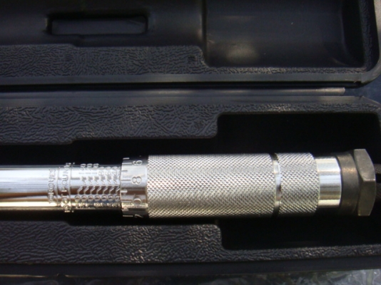 ประแจ ปอนด์ Star พร้อมข้อต่อ