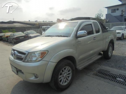 TOYOTA HILUX VIGO, 2.7 G X-TRA CAB POWER 4WD โฉม X-TRA CAB สีบรอนซ์เงิน เกียร์ออโต้ ติดแก๊ส LPG