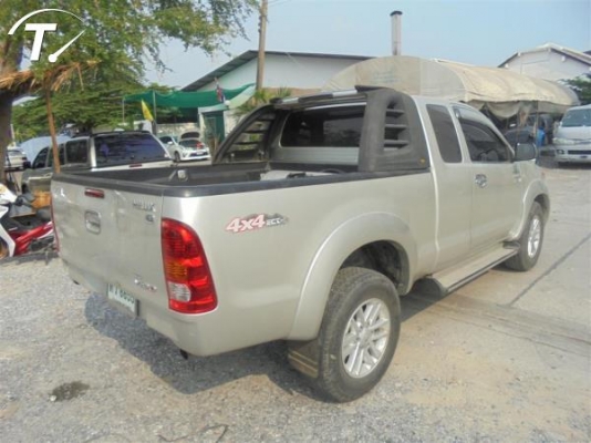 TOYOTA HILUX VIGO, 2.7 G X-TRA CAB POWER 4WD โฉม X-TRA CAB สีบรอนซ์เงิน เกียร์ออโต้ ติดแก๊ส LPG