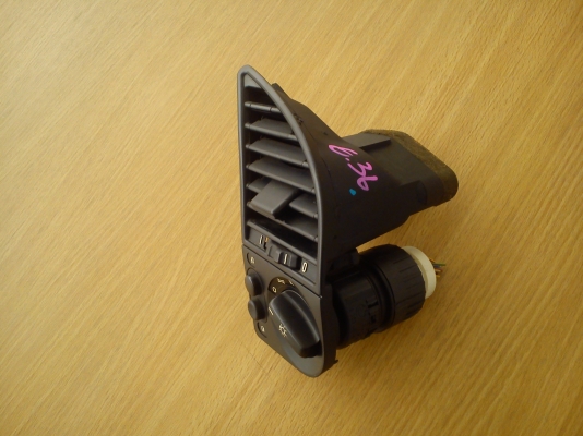 กรอบช่องแอร์ขวา BMW E36