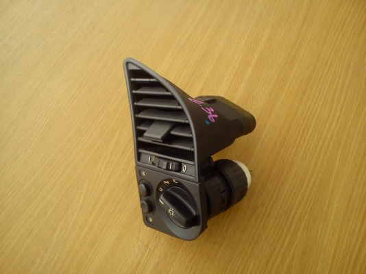 กรอบช่องแอร์ขวา BMW E36