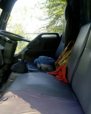 หกล้อ อีซูซุ NPR120ปี40ช่วงยาว4.30ม ช่วงล่างใหญ่ท้าย F สภาพดีพร้อมวิ่งงาน เล่มทะเบียนพร้อมโอน