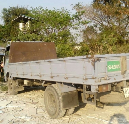 หกล้อ อีซูซุ NPR120ปี40ช่วงยาว4.30ม ช่วงล่างใหญ่ท้าย F สภาพดีพร้อมวิ่งงาน เล่มทะเบียนพร้อมโอน