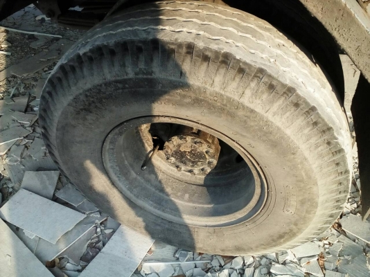 หกล้อ อีซูซุ NPR120ปี40ช่วงยาว4.30ม ช่วงล่างใหญ่ท้าย F สภาพดีพร้อมวิ่งงาน เล่มทะเบียนพร้อมโอน