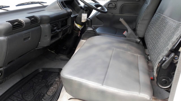 ISUZU ELF ปี 2006 มือเดียวออกห้าง ใช้งานปกติ