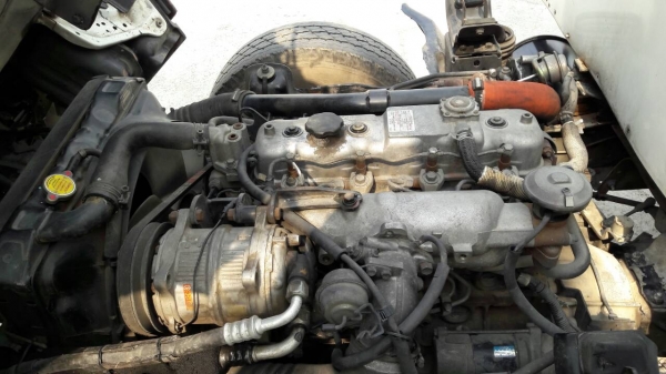 ISUZU ELF ปี 2006 มือเดียวออกห้าง ใช้งานปกติ