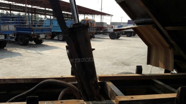 รถบรรทุก 6 ล้อดัมพ์ ยี่ห้อ MAZDA  รุ่น EX43   100 แรงม้า กระบะยาว 3.90 เมตร