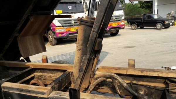 รถบรรทุก 6 ล้อดัมพ์ ยี่ห้อ MAZDA  รุ่น EX43   100 แรงม้า กระบะยาว 3.90 เมตร