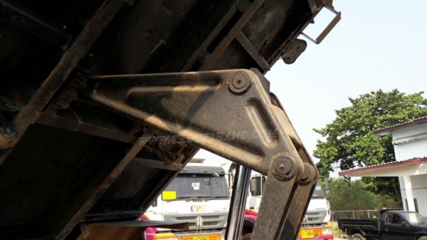 รถบรรทุก 6 ล้อดัมพ์ ยี่ห้อ MAZDA  รุ่น EX43   100 แรงม้า กระบะยาว 3.90 เมตร