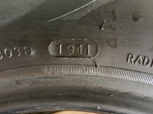 ขายยาง DEESTONE ขอบ 12"ใส่รถ DAIHATSU MIRA ปี 2011