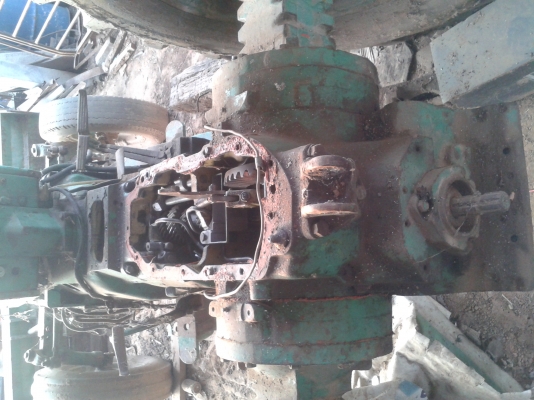 ขายรถไถจอร์นเดรีย 40S พร้อมผาน 7 ใบมีดดันหน้า เครื่องดี ยางดีทั้งหน้าและหลัง