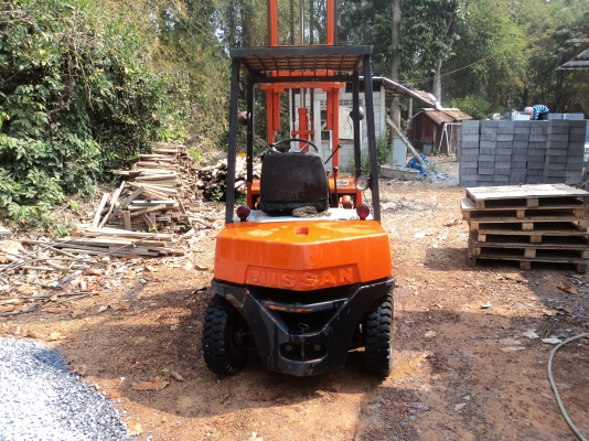 ขายรวมรถฟอร์คลิฟต์และรถดั้มเล็ก