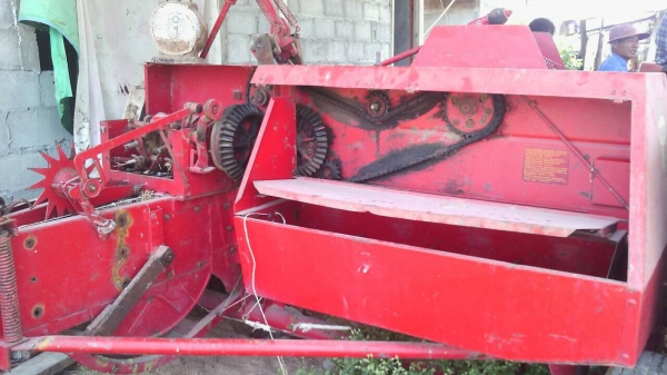 ขายเครื่องอัดฟาง welger ถูกๆๆ