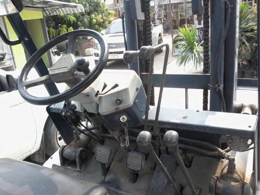 ขายรถฟอร์ลิฟท์ KOMATSU    4ตัน