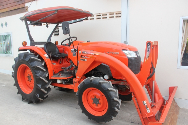 คูโบต้า L4708 4 WD เกรด A พร้อมใบมีดตราช้าง  แน่นๆสีเดิมๆจากโรงงาน ..เอกสารเล่มทะเบียนครบ