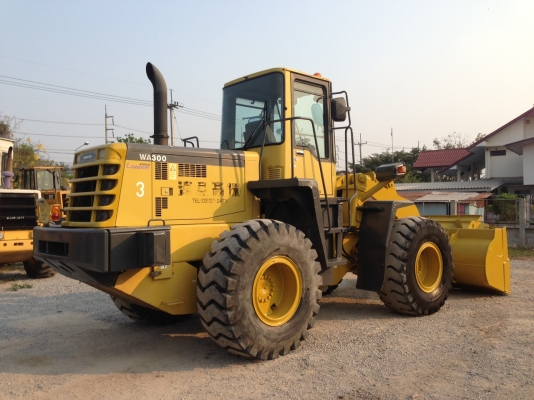 KOMATSU WA300-3 เก่าญี่ปุ่น สภาพสวยมาก โทร.090-986-2521 อ๊อบ