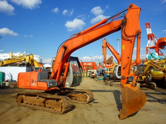 HITACHI ZX120