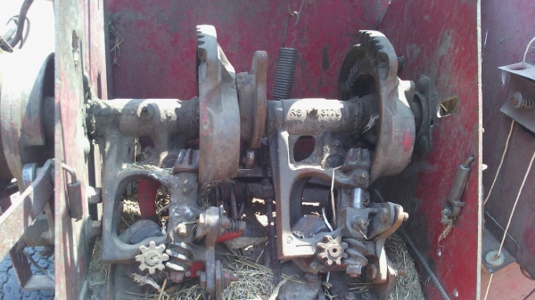 ขายเครื่องอัดฟาง jones beler