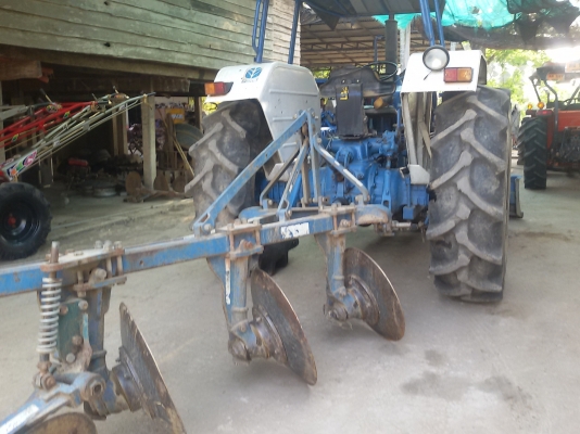 ขายรถไถฟรอค์6610สองเพลาพร้อมใช้งานราคาต่อรองได้นะครับ