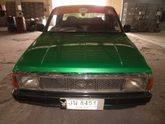 ขายกระบะNISSAI ปี1993 ขายตามสภาพ086-4457033ไม่ลดแล้วครับ