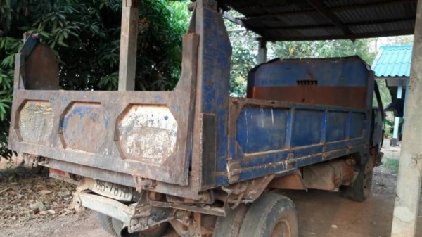 ขายรถหกล้อดัมพ์ Toyota BU87 เครื่อง 100 แรง มีทะเบียน รถใช้งานได้ ขายรถหกล้อดัมพ์ Toyota BU87 เครื่อง 100 แรง มีทะเบียน รถใช้งานได้