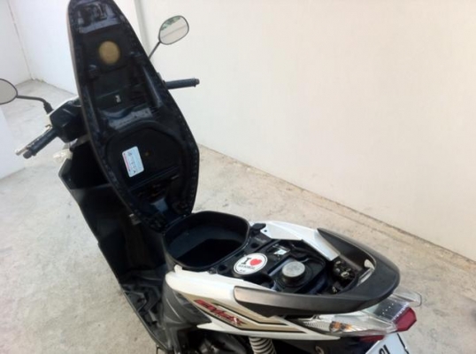 Honda Click 110i หัวฉีด สีขาว สวย เดิม