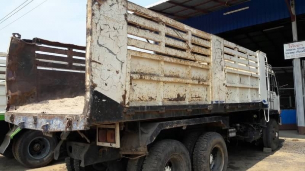 ขายรถบรรทุกสิบล้อดัมพ์ Mitsubishi TD เครื่อง 195 แรง ซีเรียล 5130 กระบะ KAC ขายรถบรรทุกสิบล้อดัมพ์ Mitsubishi TD เครื่อง 195 แรง ซีเรียล 5130 กระบะ KAC