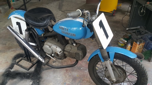 ขายรถมอเตอร์ไซค์โบราณแข่งในตำนานสองคันครับ