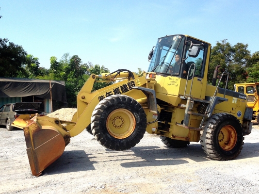 KOMATSU WA200-3 เก่าญี่ปุ่น สภาพสวย โทร.090-986-2521 อ๊อบ