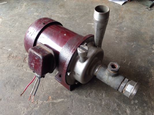 ขายปั้มน้ำหอยโข่ง makita 0.5HP. 380V หัวปั้มสแตนเลส madee in Japan สภาพสวย วิ่งนิ่ม พร้อมใช้งาน