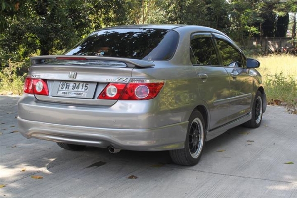 HONDA CITY 1.5 ZX VTT สีบอร์นเงิน ปี2007 HONDA CITY 1.5 ZX VTT สีบอร์นเงิน ปี2007