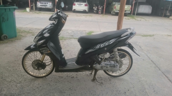 click เครื่องเดิมๆ พร้อมใช้งาน click เครื่องเดิมๆ พร้อมใช้งาน