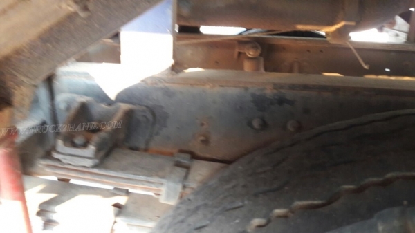 รถบรรทุกน้ำมัน ยี่ห้อ TOYOTA BU141R   115 แรงม้า ปีจดทะเบียน 2539