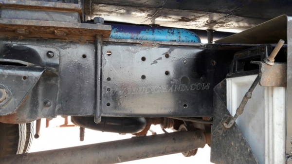 รถบรรทุกน้ำมัน ยี่ห้อ TOYOTA BU141R   115 แรงม้า ปีจดทะเบียน 2539