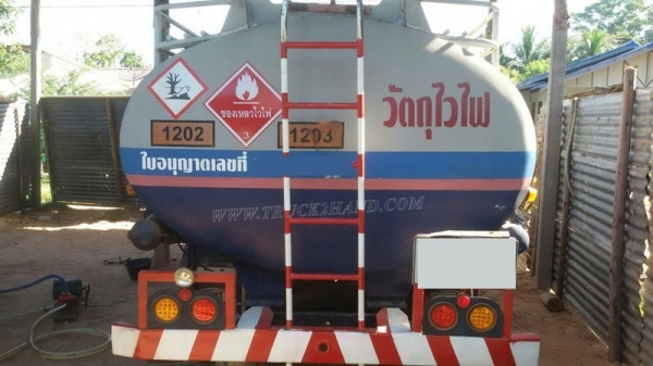 รถบรรทุกน้ำมัน ยี่ห้อ TOYOTA BU141R   115 แรงม้า ปีจดทะเบียน 2539