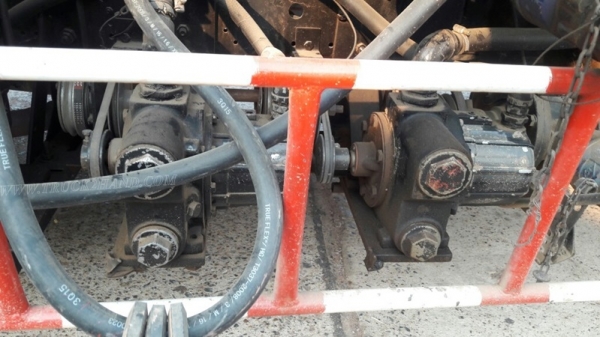 รถบรรทุกน้ำมัน ยี่ห้อ TOYOTA BU141R   115 แรงม้า ปีจดทะเบียน 2539